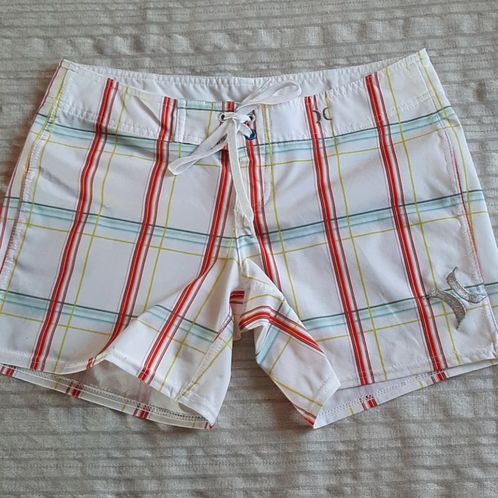 Hurley Phantom board shorts size 1